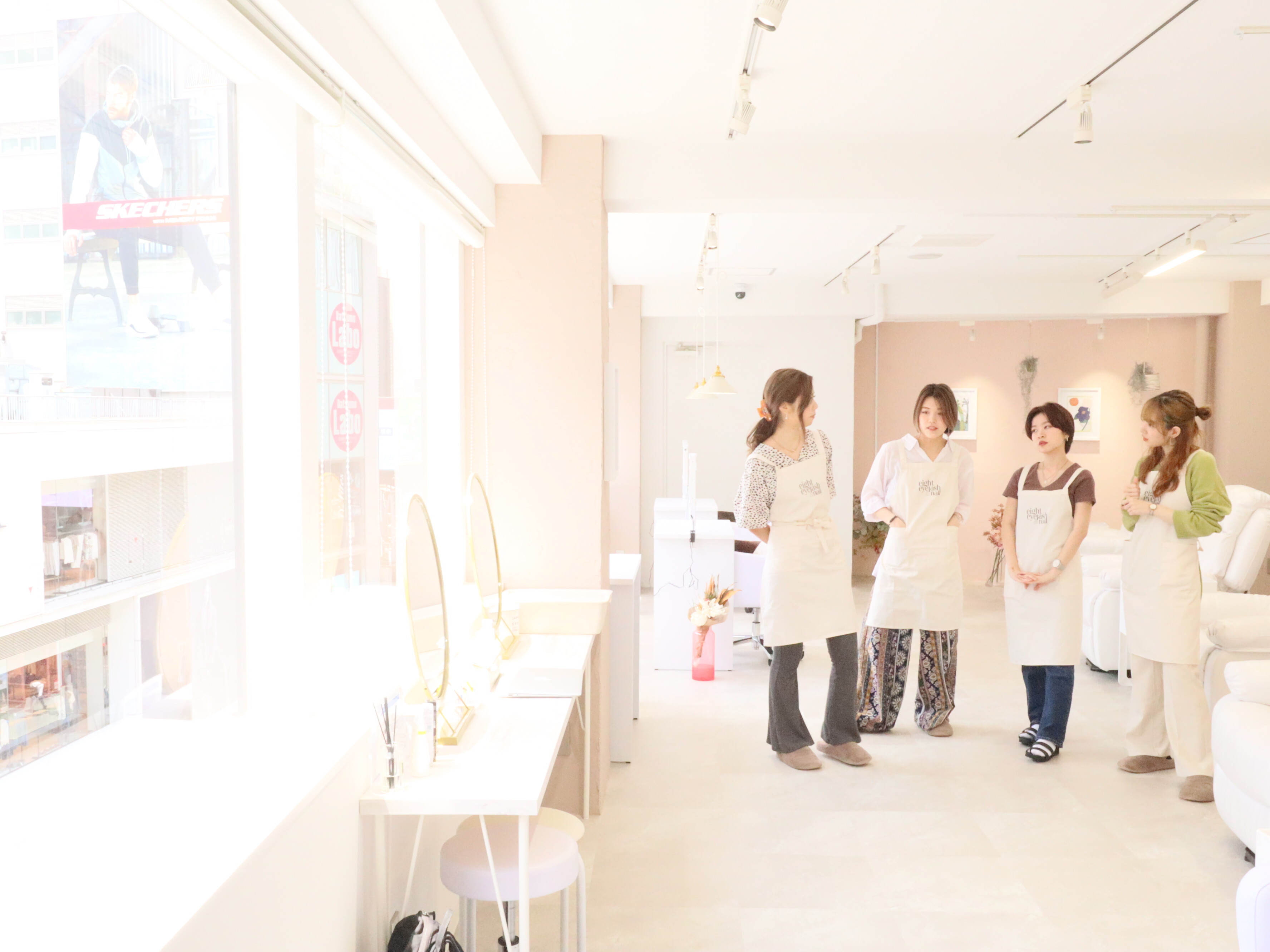 Eight Eyelash 三軒茶屋店 世田谷区 東京都 のアイデザイナー求人 業務委託 フリーランス