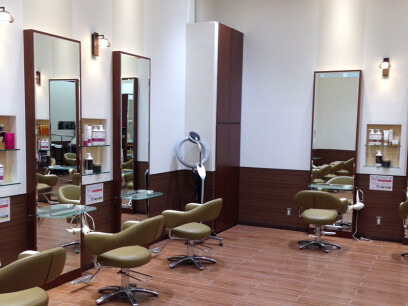 HAIR&MAKE LUNALUNA 天童店