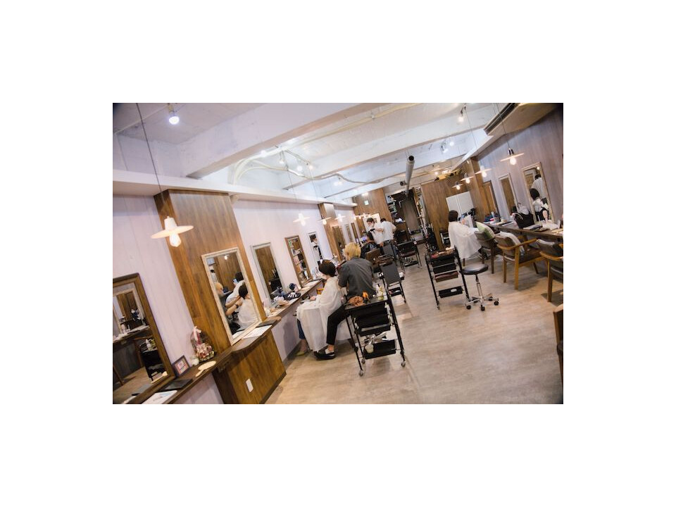 gift hair salon  yours  LIFE Place / 合同会社 gift