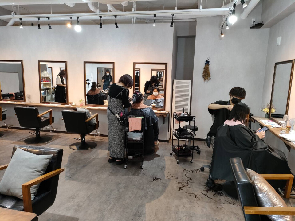 gift hair salon  yours  LIFE Place / 合同会社 gift